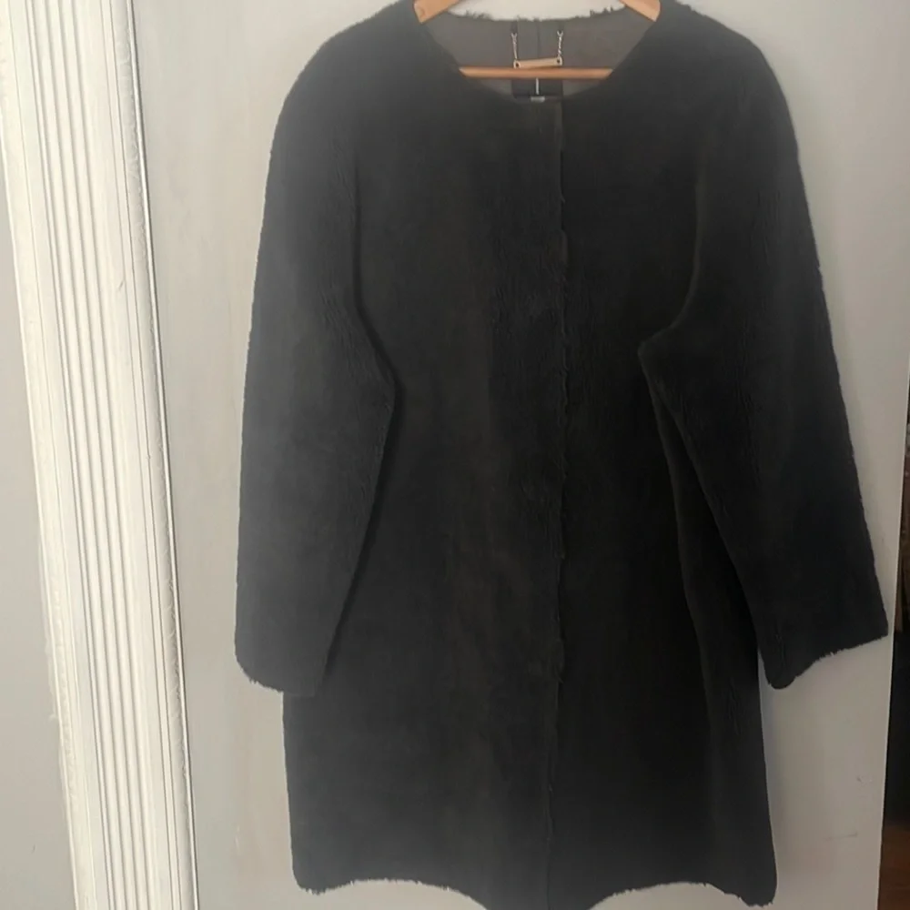 T Tahari Black Faux Fur Coat Sz Medium